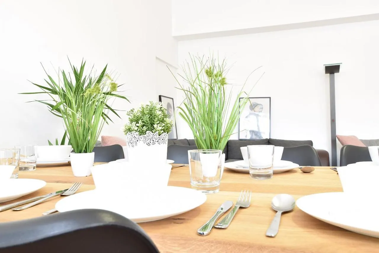 Big Wilten Apartment With Free Parking- Central And Peaceful Innsbruck Austria